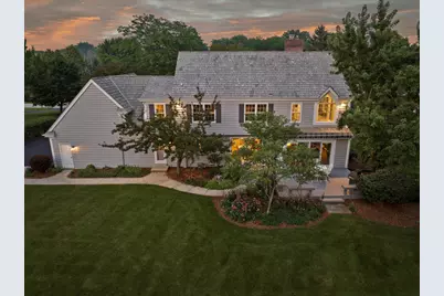 11019 N Wyngate Trce, Mequon, WI 53092 - Photo 2