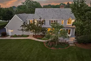 11019 N Wyngate Trace, Mequon, WI 53092 - Photo 2