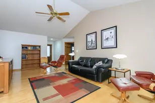 1910 Crossbow Ct, Waukesha, WI 53186 - Photo 8