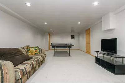 1910  Crossbow Ct, Waukesha, WI 53186 - Photo 24