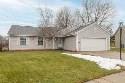 1910  Crossbow Ct, Waukesha, WI 53186 - Photo 2