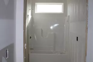 1352 Kettle Dr, Kewaskum, WI 53040 - Photo 4