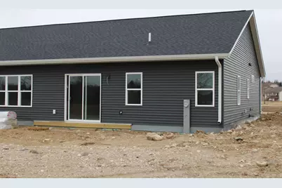 1352  Kettle Dr #Unit 2, Kewaskum, WI 53040 - Photo 10