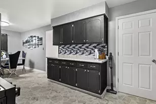 2902 23rd St, Kenosha, WI 53140 - Photo 8