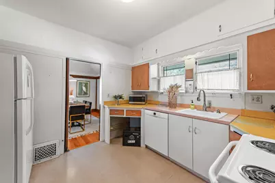 2014 N 83rd St, Wauwatosa, WI 53213 - Photo 18