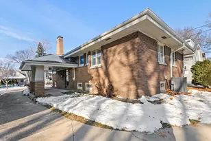 2014 N 83rd St, Wauwatosa, WI 53213 - Photo 38