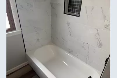 4113 S Austin St, Milwaukee, WI 53207 - Photo 10