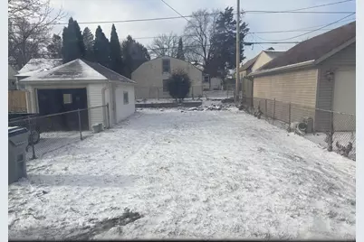 4113 S Austin St, Milwaukee, WI 53207 - Photo 2