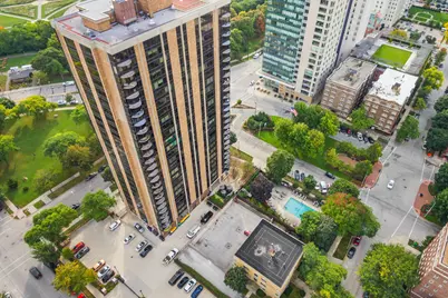 929 N Astor St #2706/2708, Milwaukee, WI 53202 - Photo 76