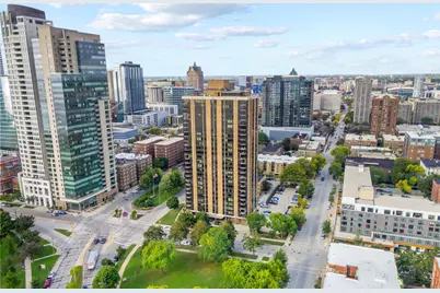 929 N Astor St #2706/2708, Milwaukee, WI 53202 - Photo 78