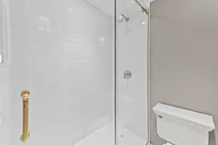 929 N Astor St, Milwaukee, WI 53202 - Photo 44