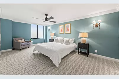 929 N Astor St #2706/2708, Milwaukee, WI 53202 - Photo 28