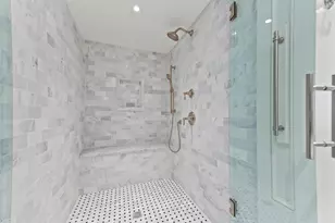 929 N Astor St, Milwaukee, WI 53202 - Photo 34