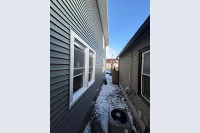 1801  Center St, Racine, WI 53403 - Photo 4