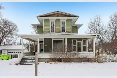 711 E Walworth Ave, Delavan, WI 53115 - Photo 2