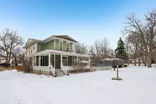 711 E Walworth Ave, Delavan, WI 53115 - Photo 4