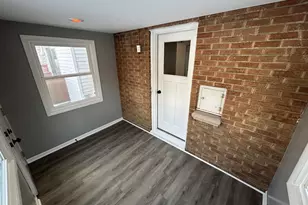 402 N 68th St, Wauwatosa, WI 53212 - Photo 14