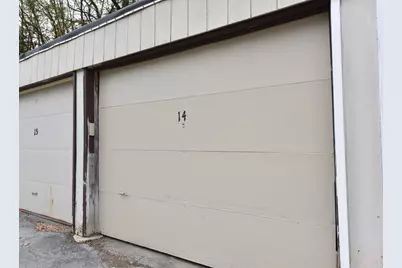 6081 W Calumet Rd, Milwaukee, WI 53223 - Photo 26