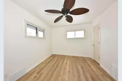 5754 N 65th St, Milwaukee, WI 53218 - Photo 18