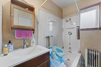 3680 S Alabama Ave, Milwaukee, WI 53207 - Photo 12