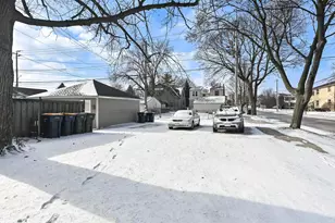 2001 S 90th St, West Allis, WI 53227 - Photo 24