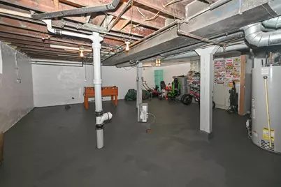 2001 S 90th St, West Allis, WI 53227 - Photo 22