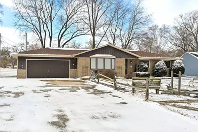 10211 S Nicholson Rd, Oak Creek, WI 53154 - Photo 38