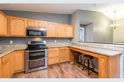 25151  87th St #5, Salem Lakes, WI 53168 - Photo 10