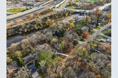 5686 N River Forest Dr, Glendale, WI 53209 - Photo 44