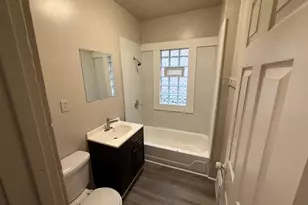 3015 N 6th St, Milwaukee, WI 53212 - Photo 10