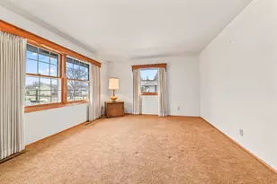 N170W20569 Parkview Dr, Jackson, WI 53037 - Photo 4