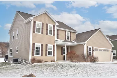 N66W23662  Hillview Rd, Sussex, WI 53089 - Photo 2