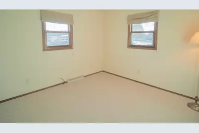 1021  Hill St, Watertown, WI 53098 - Photo 22