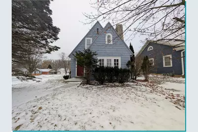 955 N 6th St, Manitowoc, WI 54220 - Photo 1