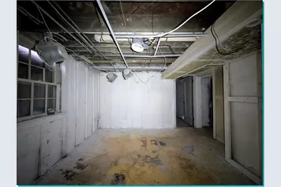 955 N 6th St, Manitowoc, WI 54220 - Photo 28