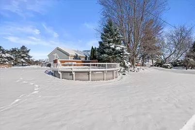 8005  Thistle Ct, Racine, WI 53185 - Photo 32