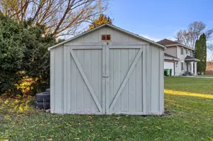 8005 Thistle Ct, Racine, WI 53185 - Photo 36