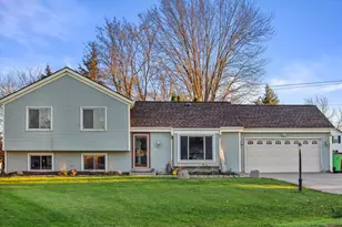 8005 Thistle Ct, Racine, WI 53185 - Photo 2