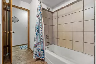 8005 Thistle Ct, Racine, WI 53185 - Photo 20