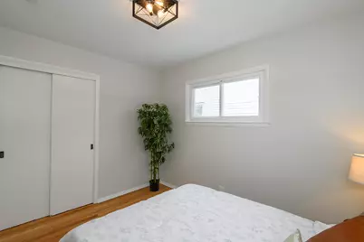 8930 W Lawrence Ave, Milwaukee, WI 53225 - Photo 20