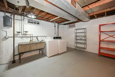 8720 W Ohio Ave, Milwaukee, WI 53227 - Photo 28