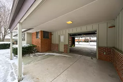 8720 W Ohio Ave, Milwaukee, WI 53227 - Photo 36