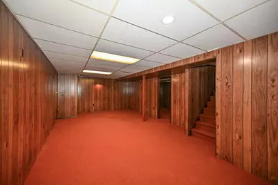 8720 W Ohio Ave, Milwaukee, WI 53227 - Photo 26