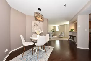 270 E Highland Ave, Milwaukee, WI 53202 - Photo 4