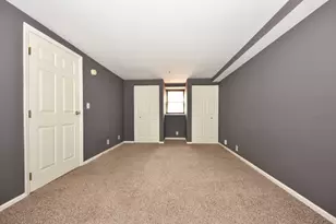 270 E Highland Ave, Milwaukee, WI 53202 - Photo 16