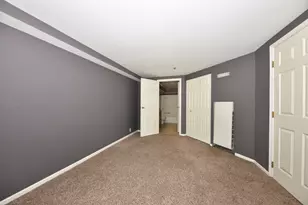 270 E Highland Ave, Milwaukee, WI 53202 - Photo 18