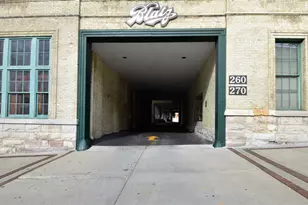 270 E Highland Ave, Milwaukee, WI 53202 - Photo 38