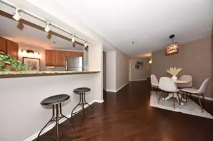 270 E Highland Ave, Milwaukee, WI 53202 - Photo 6