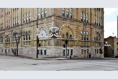 270 E Highland Ave #214, Milwaukee, WI 53202 - Photo 40