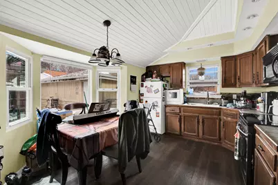 232  Richard St, Waukesha, WI 53189 - Photo 8